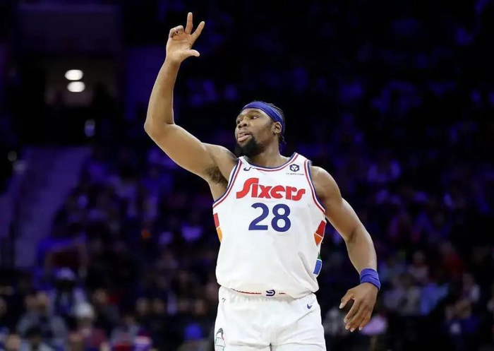 NBA球队离谱操作盘点：雄鹿裁利拉德成最差决策