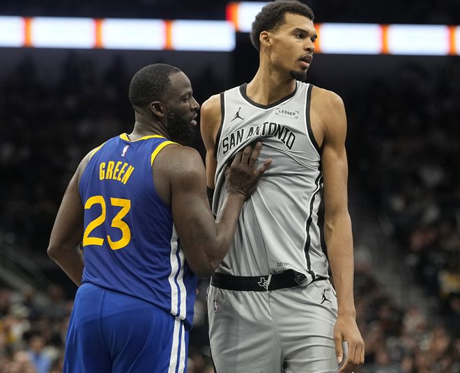 文班亚马砍41+18创多项纪录 马刺大胜勇士