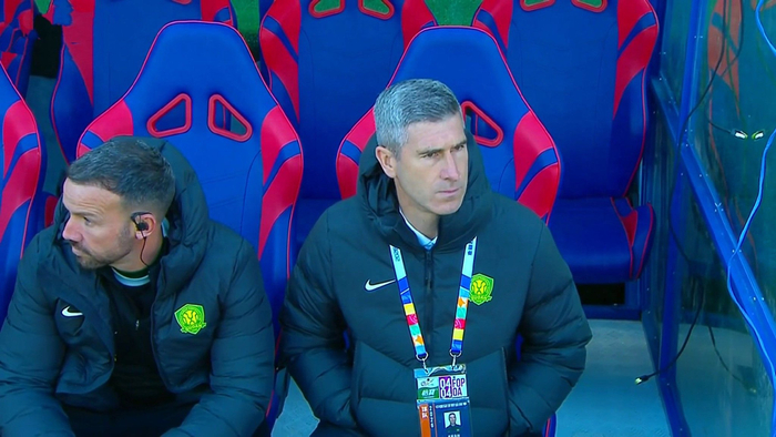 北京国安战术转型遇阻 传控与长传失衡致战绩低